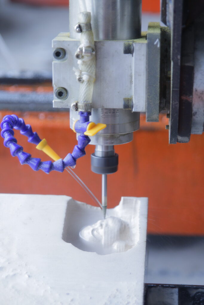 CNC điêu khắc đá