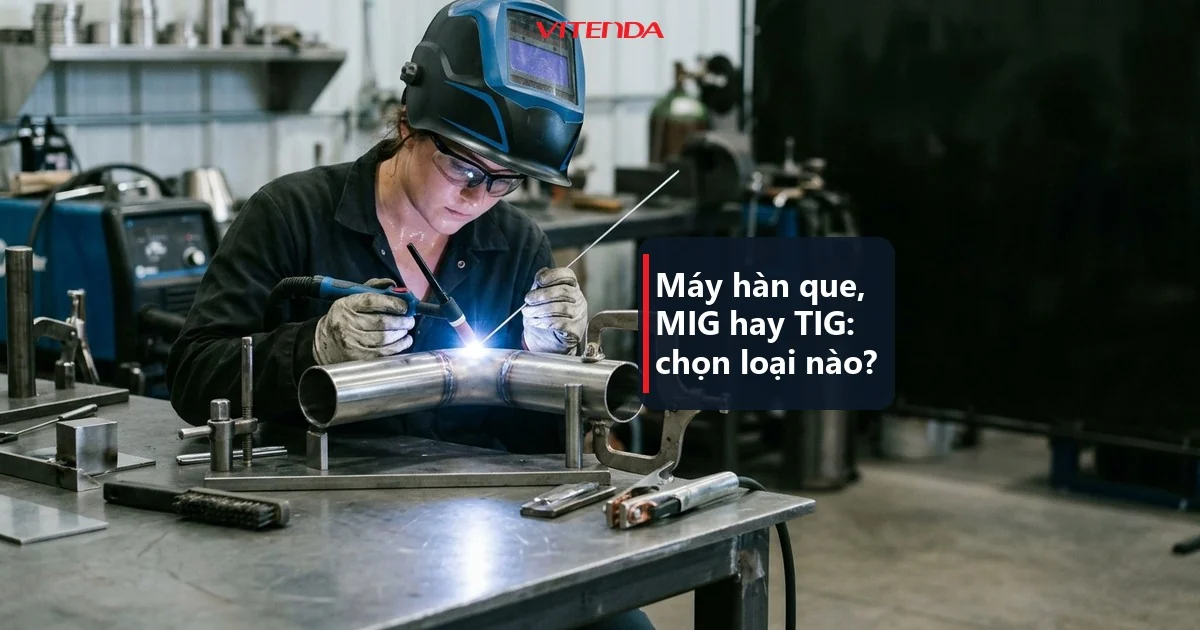 Cảnh minh hoạ thợ hàn TIG nối ống inox trên bàn làm việc, gợi ý chọn máy hàn que, MIG hay TIG theo việc