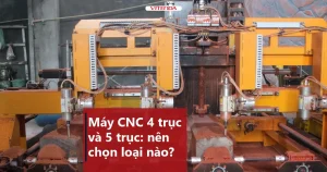 Máy CNC nhiều đầu trục xoay đang đục phôi gỗ trong xưởng, dùng cho bài so sánh máy CNC 4 trục và 5 trục